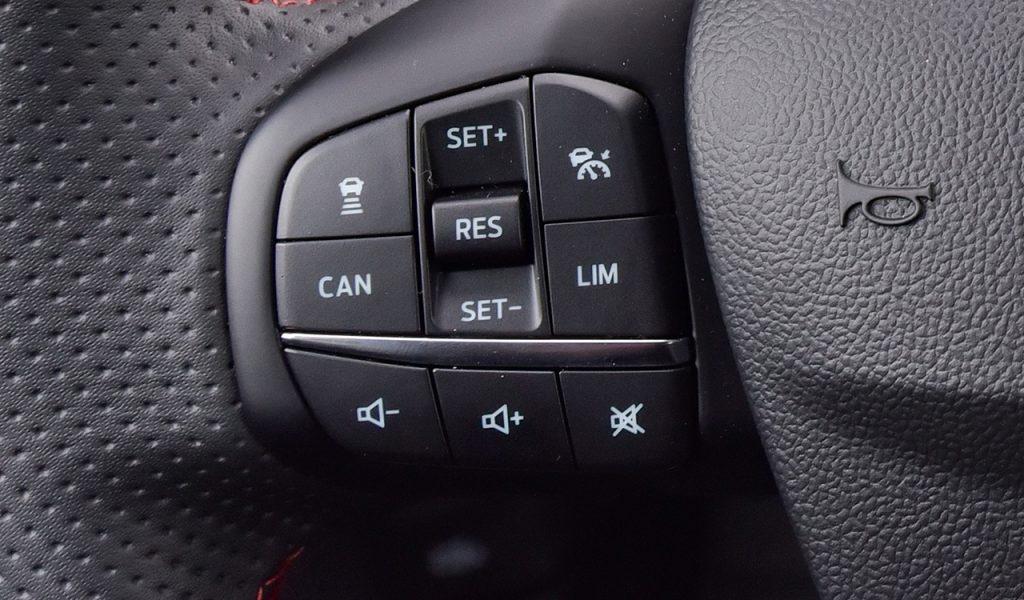 Anbindung des Multifunktionslenkrads, Connecting the multifunction steering wheel